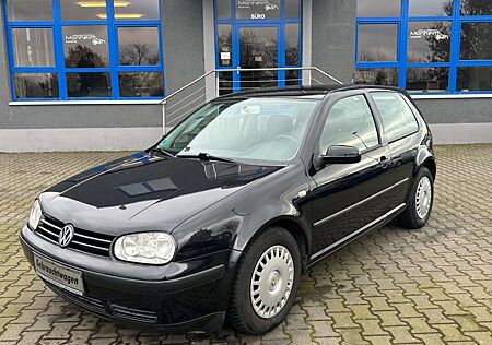 VW Golf Volkswagen 1.4 Basis