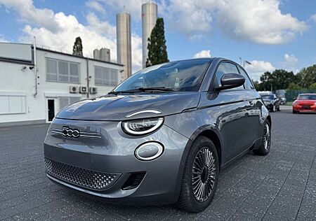 Fiat 500E Icon MAGIC EYE Co-Driver ACC Winter-Paket