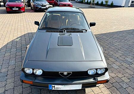 Alfa Romeo GTV 6/2.5