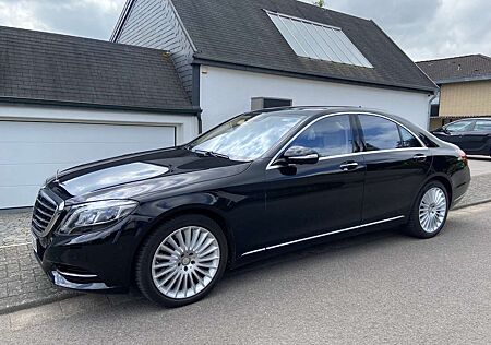 Mercedes-Benz S 350 (BlueTEC) d 4Matic 7G-TRONIC