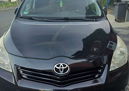 Toyota Verso 2.2 D-4D Automatik Executive