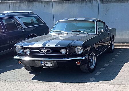 Ford Mustang Fastback 2+2