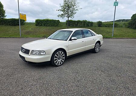 Audi A8 A8 3.7 quattro AUTOMATIK Vollleder TÜV 12/2027