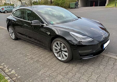 Tesla Model 3 Long Range RWD 600km TOP gewartet