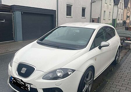 Seat Leon 2.0 TDI DPF FR mit Tempomat, Klima, Sitzheizung