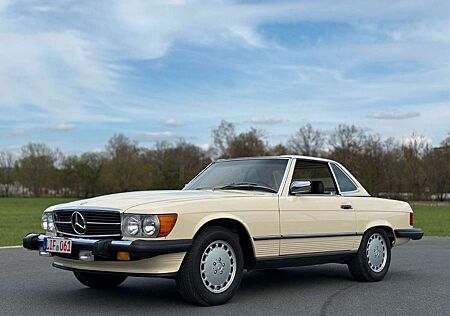 Mercedes-Benz SL 560