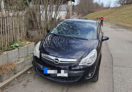 Opel Corsa Satellite