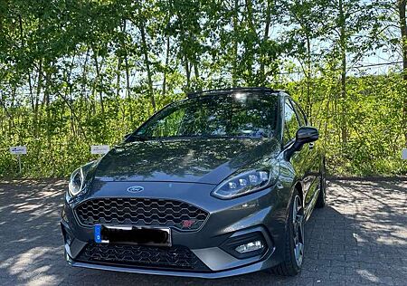 Ford Fiesta 1.5 EcoBoost S&S mit Leder-Exclusiv-Paket ST