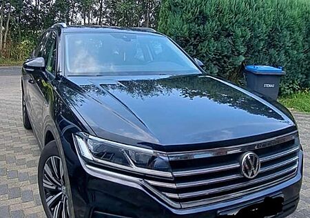 VW Touareg Volkswagen Basis 4Motion