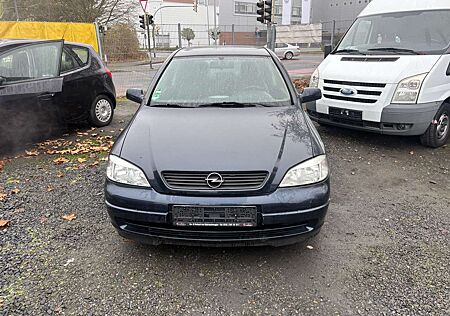 Opel Astra Basis