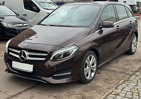 Mercedes-Benz B 220 d B -Klasse Edition B +Navi+Scheckheft