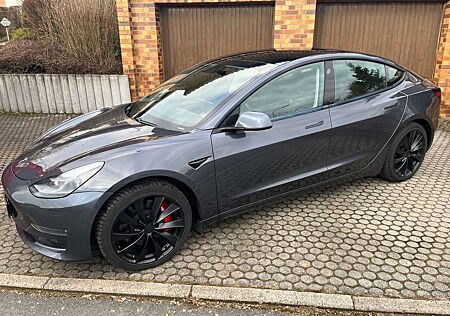 Tesla Model 3 Langstreckenbatt. Allradantrieb Dual Motor