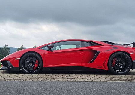 Lamborghini Aventador LP700 SV Clone Glanz Vollcarbonausstattung Neuwertig Inzahlungnahme eines alten Lamborghini möglich!