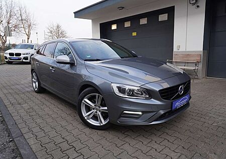 Volvo V60 R Design Aut. LEDER+NAVI+XENON+KAMERA+ALU-18z+EUR6