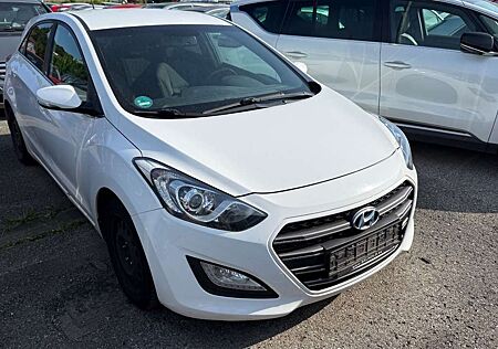Hyundai i30 blue Passion, Automatik, Euro 6, Navi, Alu-F
