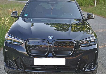 BMW iX3 iX3Impressive