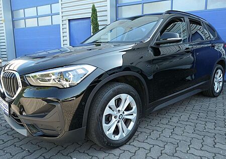 BMW X1 xDrive20d Aut. Sport LED Top Zustand!