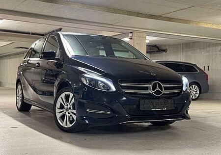 Mercedes-Benz B 180 gebraucht kaufen Mercedes-Benz B 180 *LED*Kamera*GARANTIE*H&K*SHZ