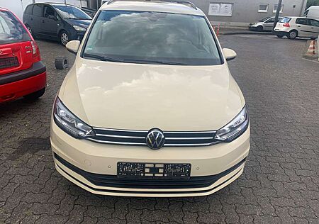 VW Touran Volkswagen
