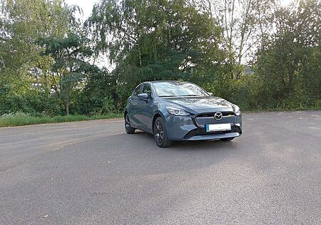 Mazda 2 SKYACTIV-G 90 M HYBRID Center-Line