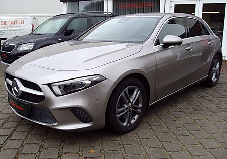 Mercedes-Benz A 220 DCT