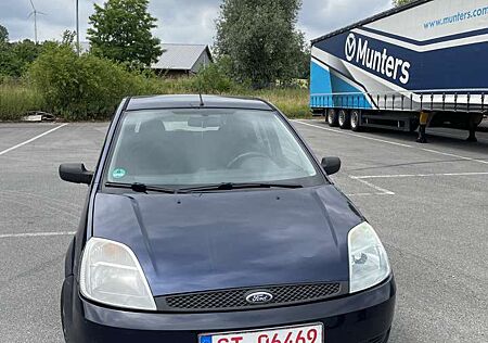 Ford Fiesta 1,3 Tüv bis Juli 2027