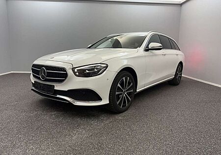 Mercedes-Benz E 300 de T 4M Avantgarde 2x*DISTR+*WIDE*AHK*IHC