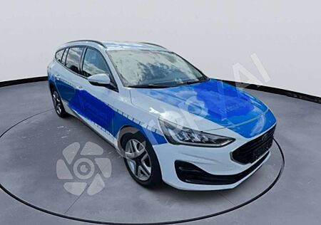 Ford Focus Turnier Neues Model Neuwertig Zustand*LED