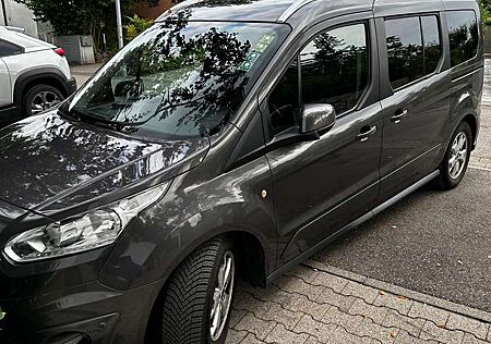 Ford Tourneo Connect Grand 1.5 TDCi Titanium
