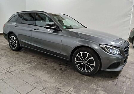 Mercedes-Benz C 300 T Panora Head Leder Led Ahk Kamera