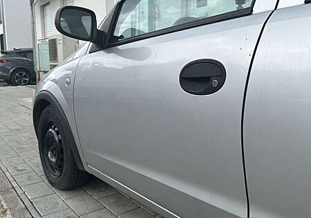 Opel Corsa 1.2 Sport/ Tüv 2027 / klima / AHG / Alles Top