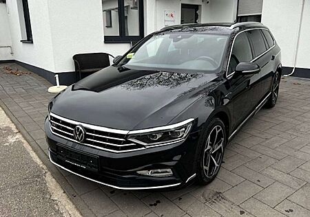 VW Passat Variant Volkswagen Elegance R-Line ACC Sport-Leder Matrix-LED Digiatl