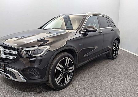 Mercedes-Benz GLC 300 de 4M*20Z*ACC*PANO*WIDE*AHK*360*U-FREI