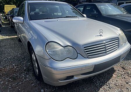 Mercedes-Benz C 180 Kompressor (203.046)