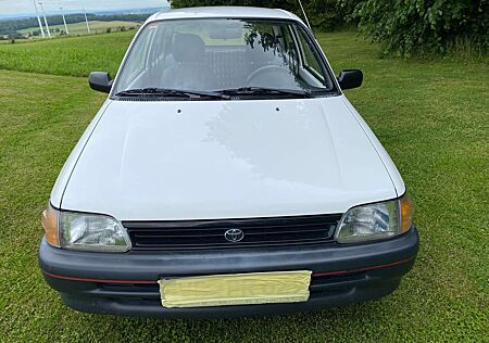 Toyota Starlet Starlet 1.3 XLi