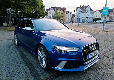 Audi RS6 Avant Individuallack Top Zustand