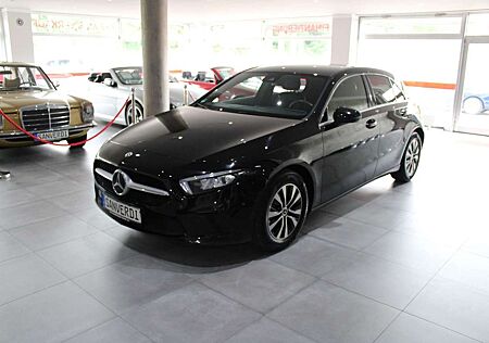 Mercedes-Benz A 180 d DCT SPORTPAKET LED LEDER MBUX RFK EURO 6