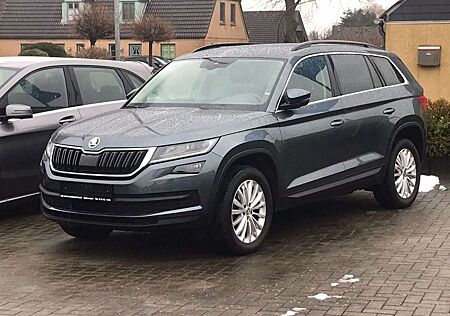 Skoda Kodiaq 2,0TDI *Schalter*Ambition *DAB+*LED*AHK*