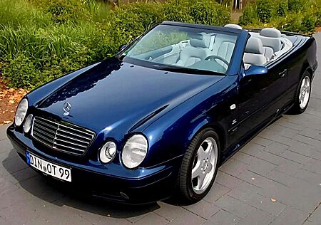Mercedes-Benz CLK 200 wunderschönes CLK Cabrio mit nur 43.000 Km