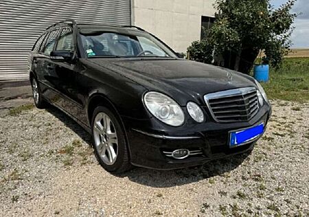 Mercedes-Benz E 500 4MATIC T AVANTGARDE - Garagenfund