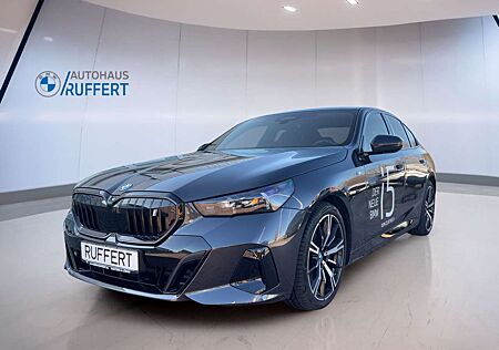 BMW i5 eDrive40 Limousine M Sportpaket HK HiFi DAB