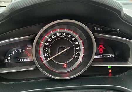 Mazda 3 SKYACTIV-G 120 Center-Line