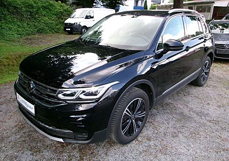 VW Tiguan Volkswagen 2.0 TDI DSG Elegance 4Motion AHK STANDH.