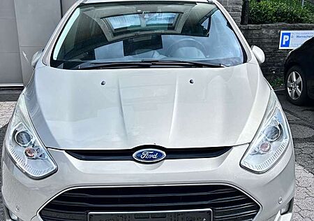 Ford B-Max 1.0 EcoBoost Titanium