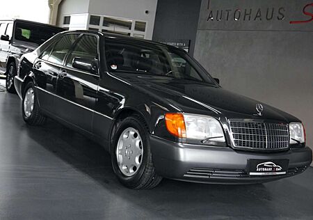 Mercedes-Benz 300 SE 3.2 L*Leder*Softclo.*Schiebed.*77.000*BRD