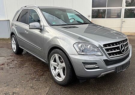 Mercedes-Benz ML 300 CDI BlueEfficiency 4Matic (164.121)