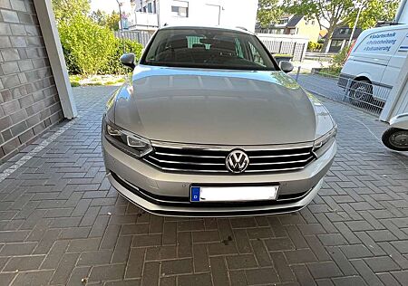 VW Passat Variant Volkswagen 1.6 TDI (BlueMotion Technology) Comfortline ACC