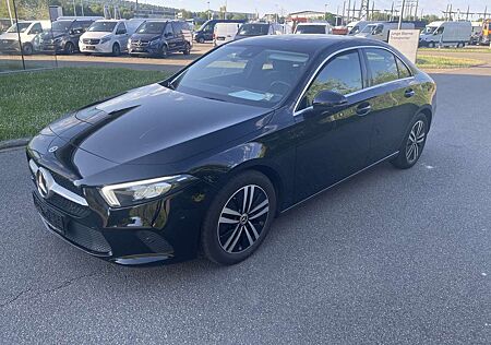 Mercedes-Benz A 250 Limousine Progressive LED*Navi*Kamera*PTS*