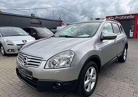 Nissan Qashqai +2 Tekna 4X4/AUTOM./PANO/NAVI/PDC/7-SITZ