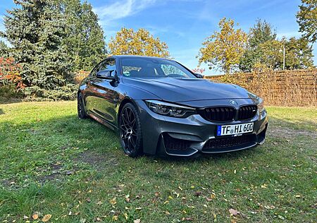 BMW M4 F82 Competition HUD 360Grad Carbon Garantie